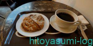 RC Café och Pâtisserieのシナモンロール kanelbulle